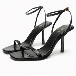NWT Zara Elegant Black Heeled Sandals